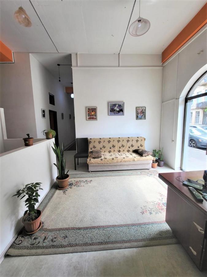 Hostel Near The Square 第比利斯 外观 照片