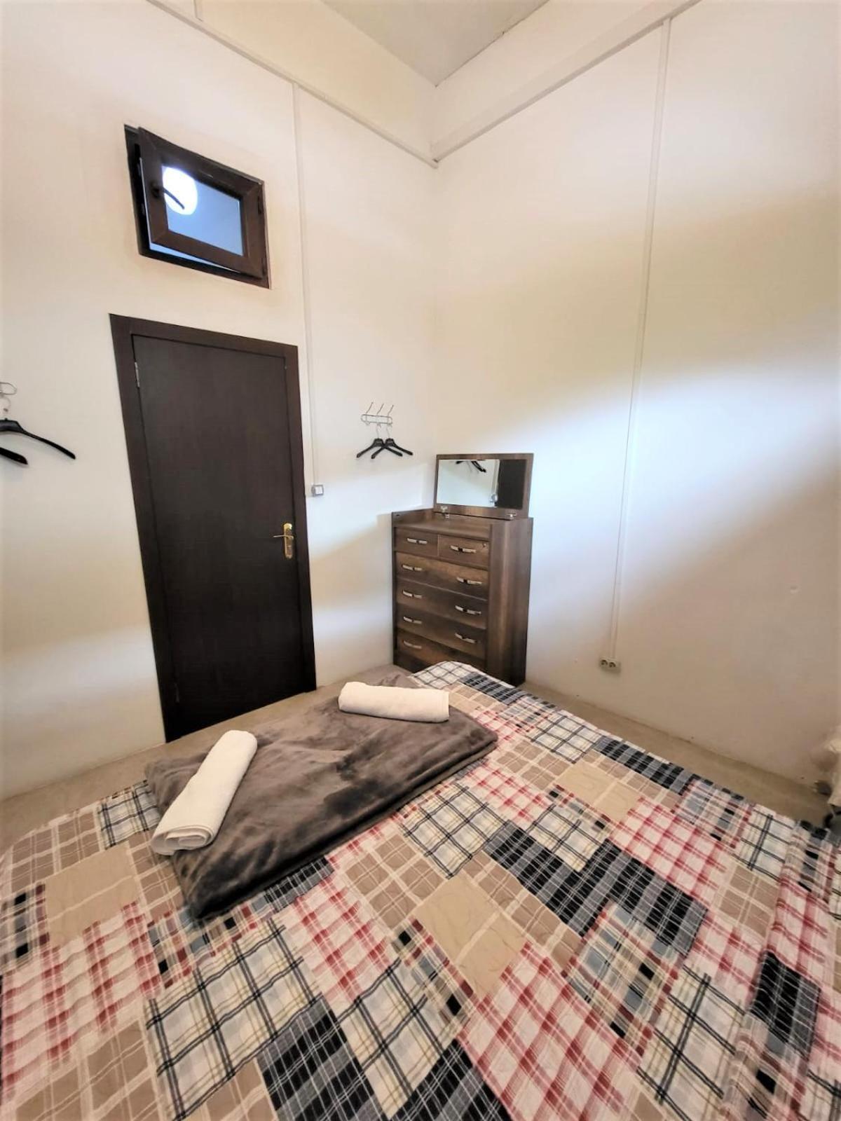 Hostel Near The Square 第比利斯 外观 照片