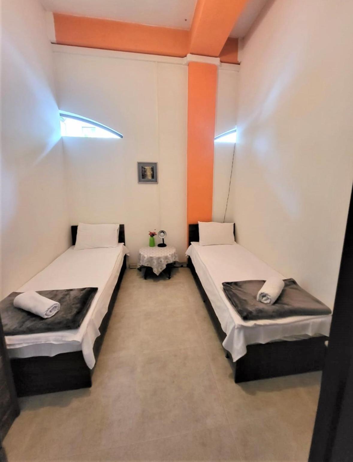 Hostel Near The Square 第比利斯 外观 照片