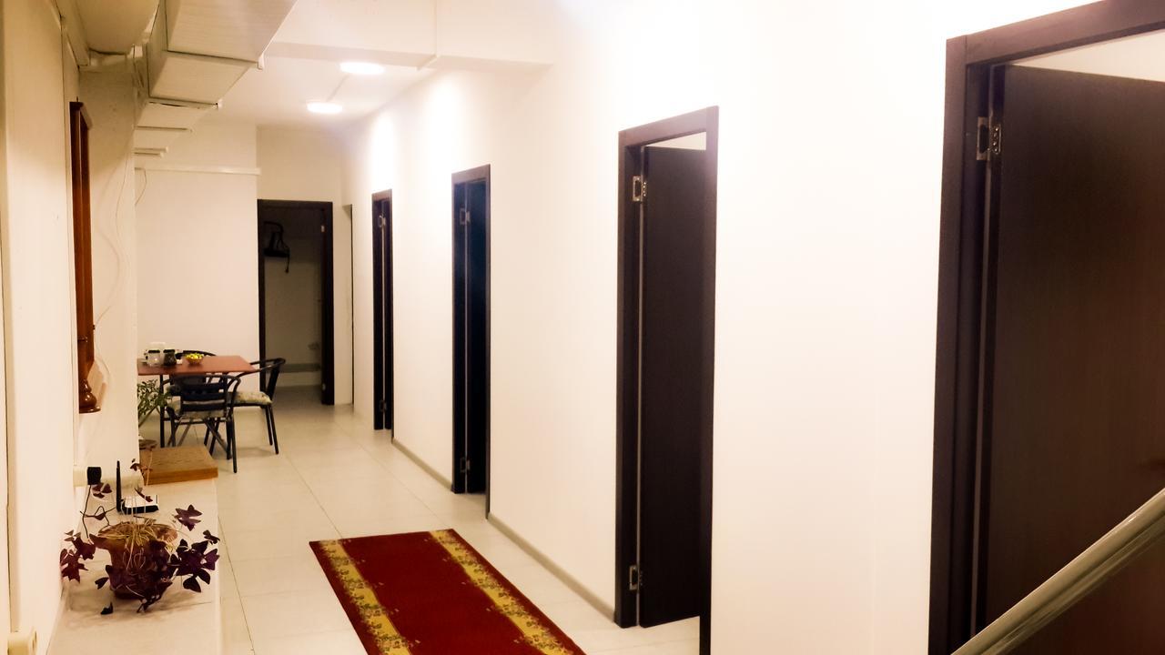 Hostel Near The Square 第比利斯 外观 照片