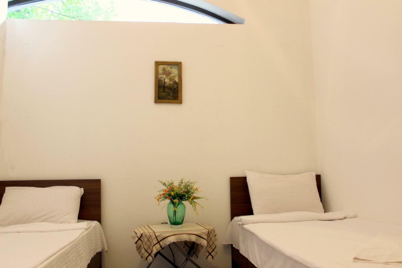 Hostel Near The Square 第比利斯 外观 照片